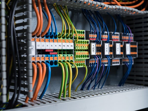 Schaltschrank Verdrahtung